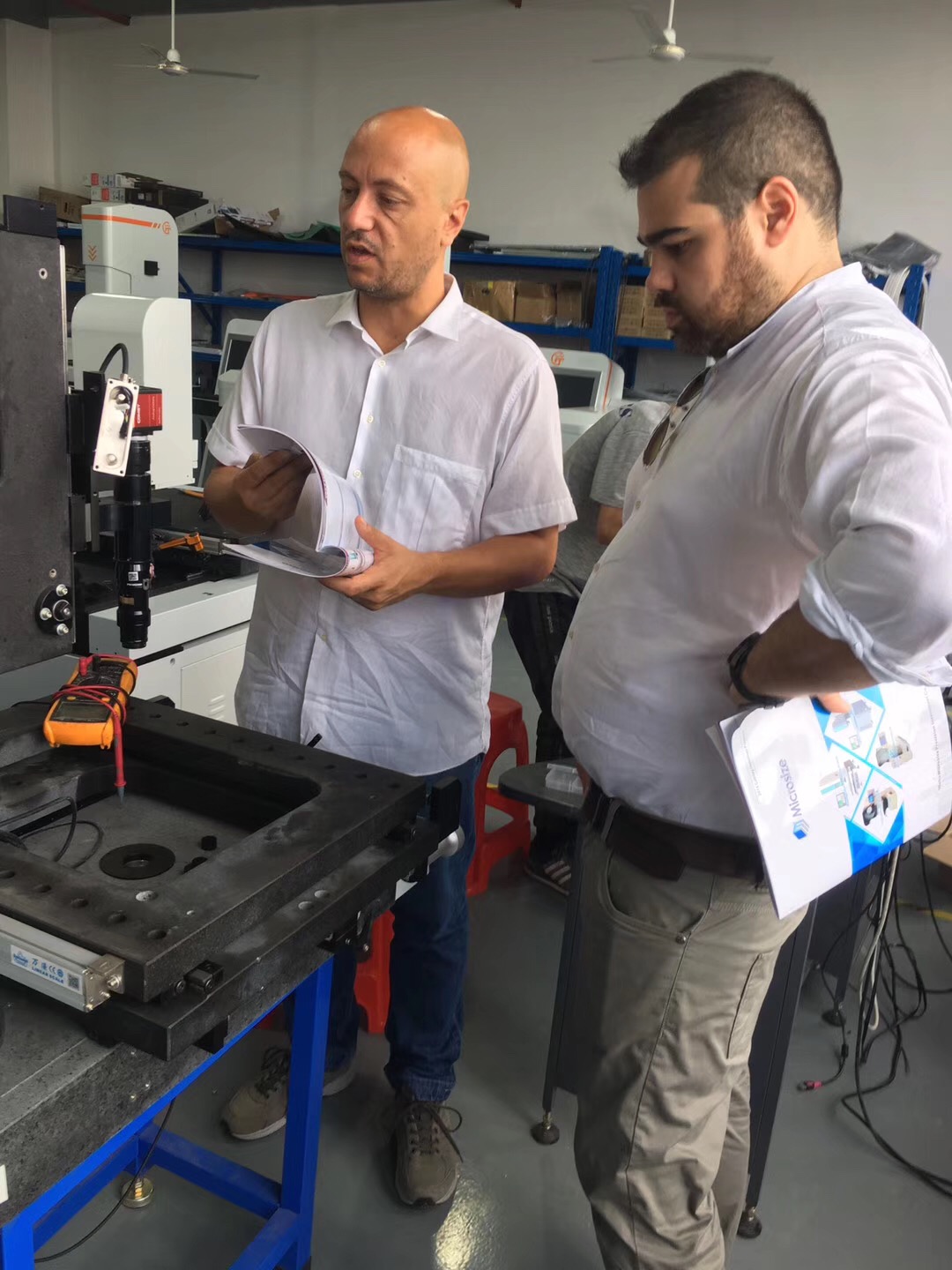 外国客户来公司学习